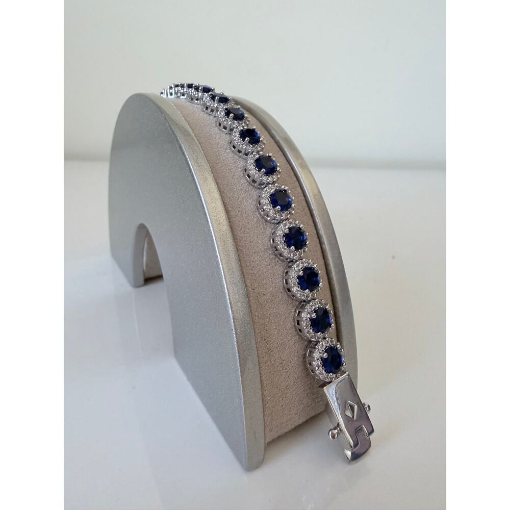 Blue Saphire & Diamond Bracelet
(Cubic Zirconia & Fine Silver Plated) - Picture 6 of 8